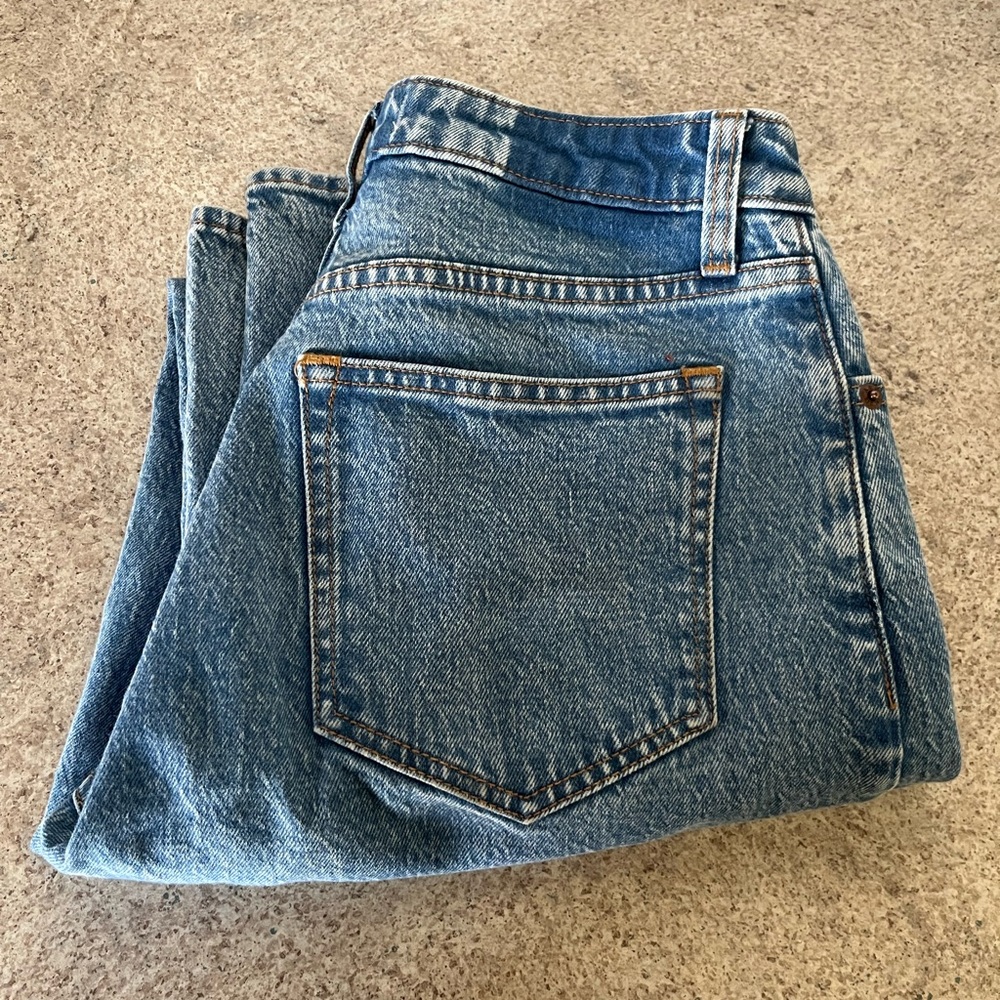 Abercrombie Curve Love High Rise 90s Relaxed Jean
